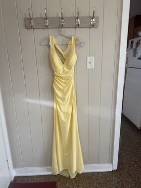 Windsor Pale  Yellow Prom Dress with Strappy V-Neck
